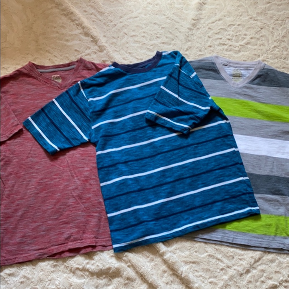 Bundle of 3 Boy’s T-shirt Size LG